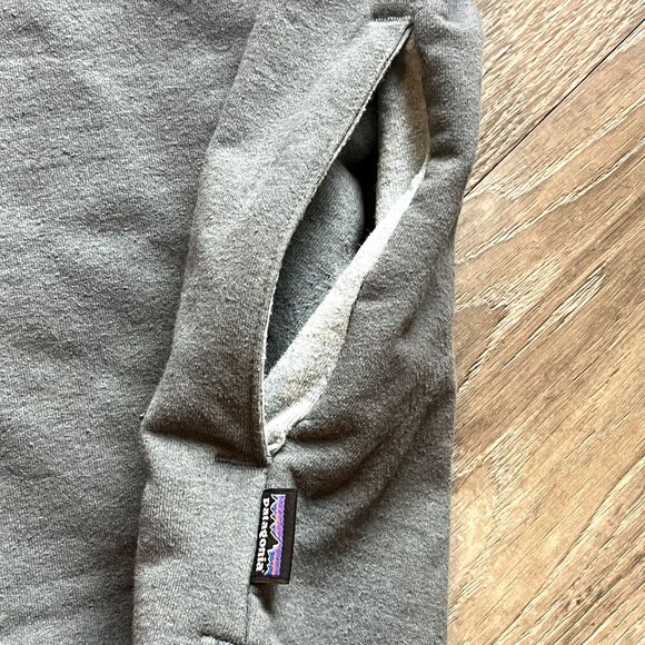 Patagonia Uprisal Hoodie Gray CA Fitz Roy Bear Long Sleeve Pullover Womens Small - Picture 3 of 8